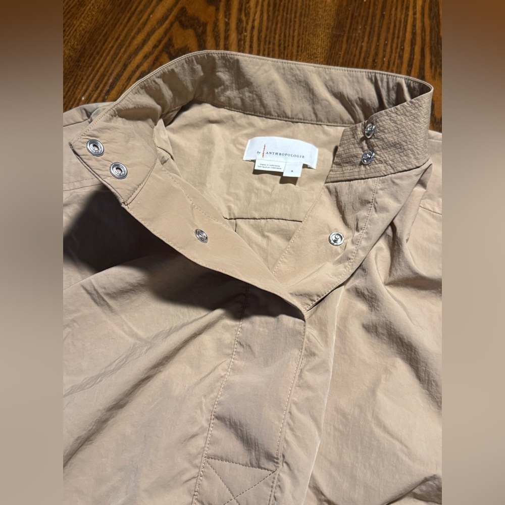 By‎ Anthropologie Women's Short-Sleeve Drawstring Popover Top women’s S beige - Picture 11 of 16